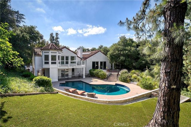 4414 Park Mallorca, Calabasas