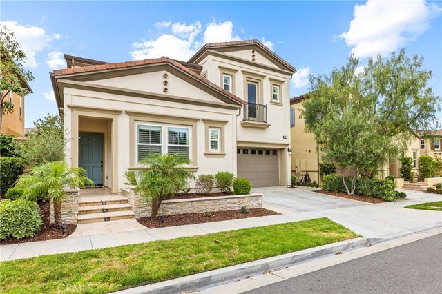 16 Dahlia, Lake Forest