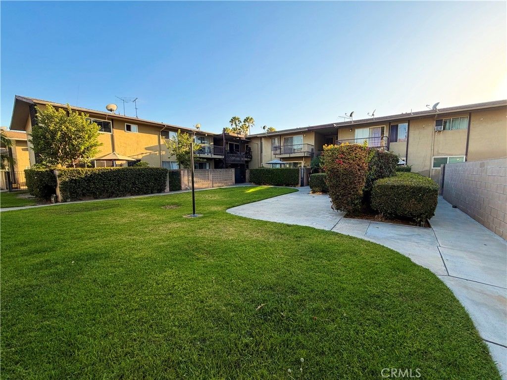 1900 W Glenoaks Avenue, Anaheim