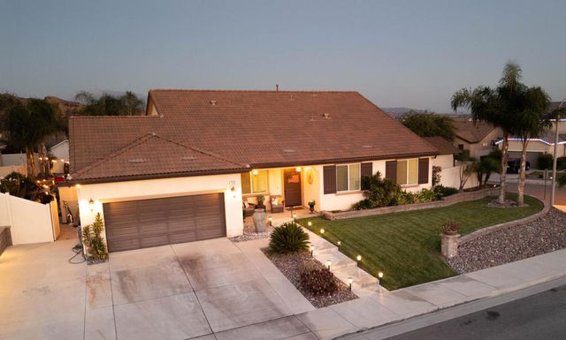 102 Knoll Crest Drive, Calimesa