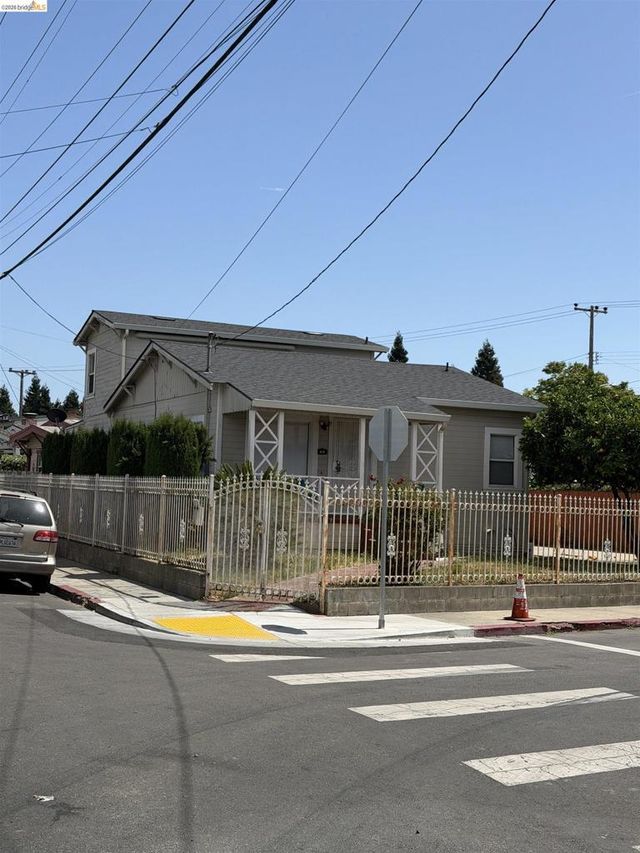 918 Royal St, Oakland