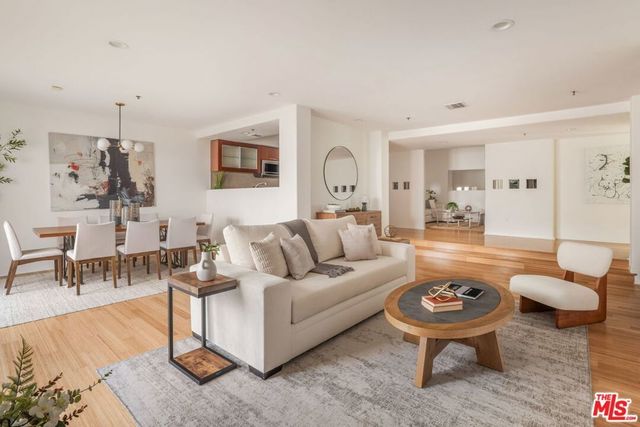 12011 Goshen Avenue # 105, Los Angeles