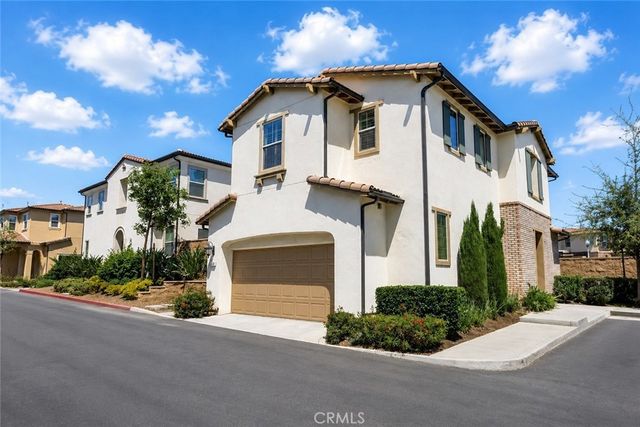 2841 Villa Catalonia Court, Corona