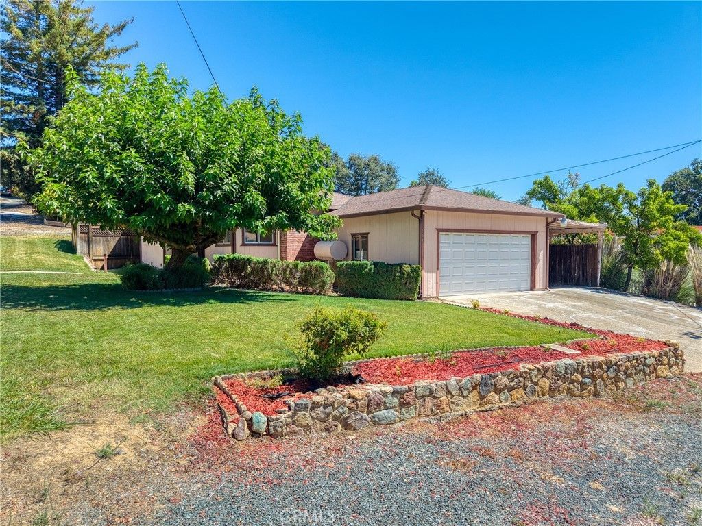 960 Sixth Street, Lakeport