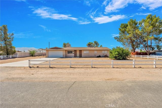 15075 Flathead Road, Apple Valley