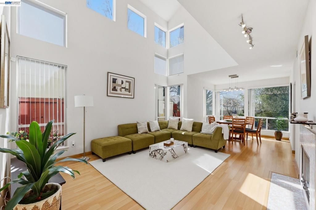 906 Vista Pointe Dr, San Ramon