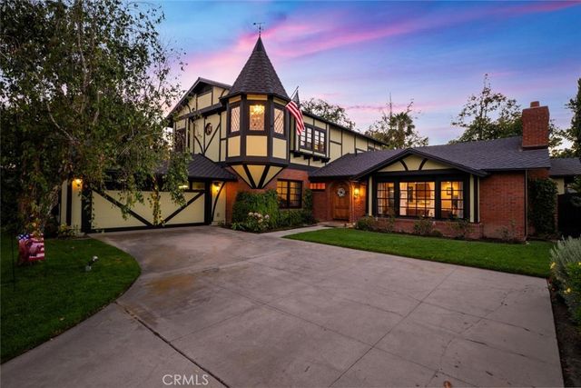 11261 Kensington, Rossmoor