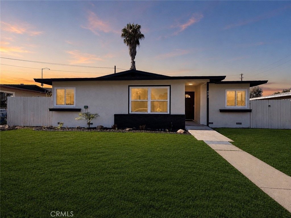 682 E La Verne Avenue, Pomona