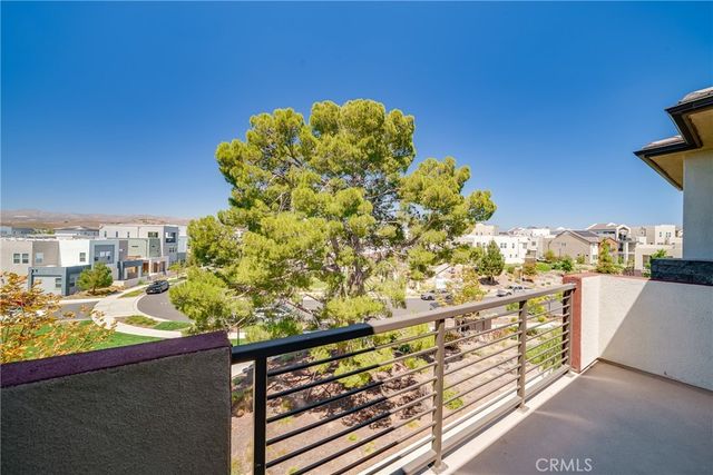 127 Biome, Irvine