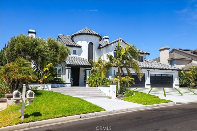 27055 Big Horn Mountain, Yorba Linda