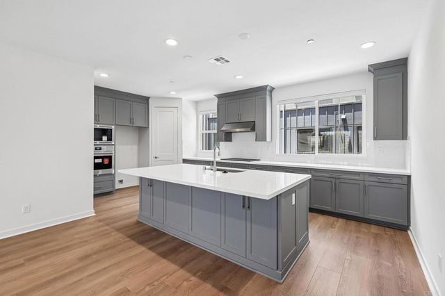 2544 Thyme Way, Carlsbad