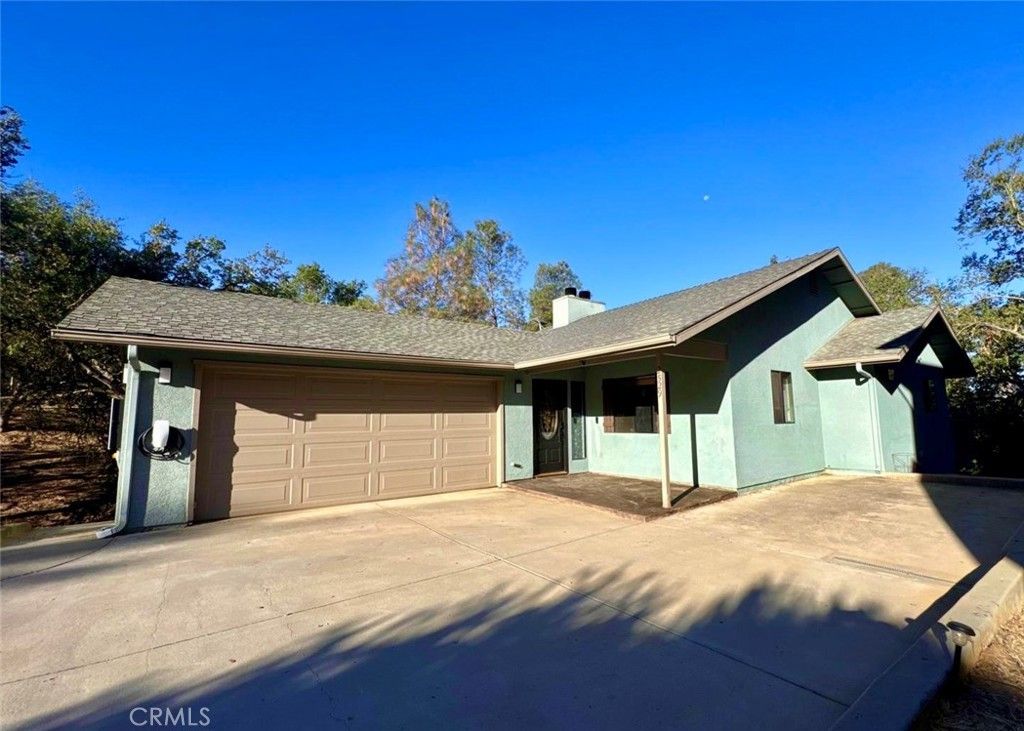 2529 Captains Walk, Bradley