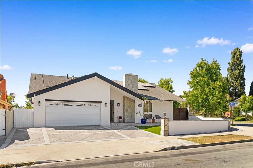 22821 Costa Bella Drive, Lake Forest