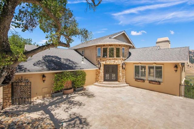 17864 Holiday Drive, Morgan Hill