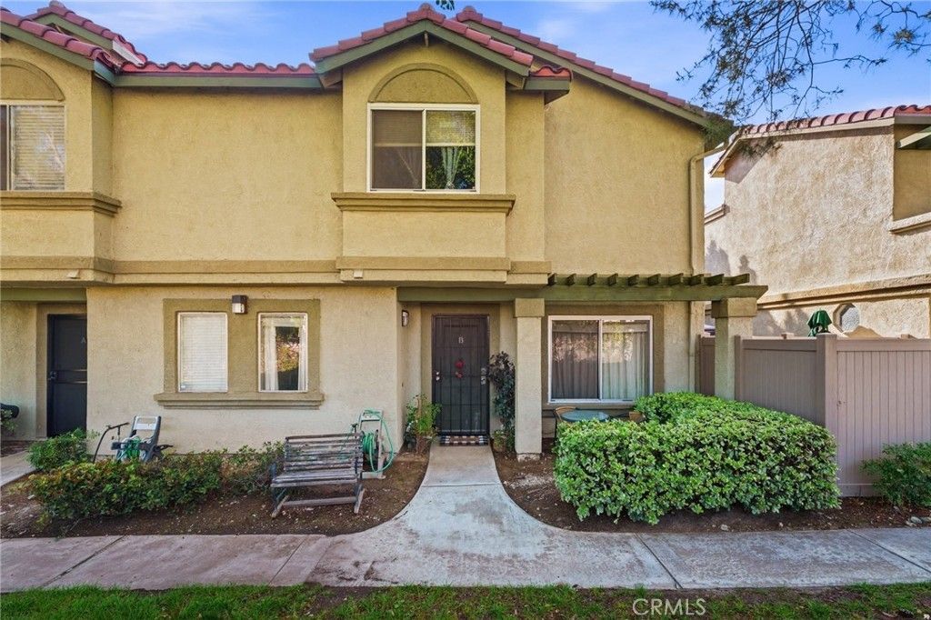8439 Sunset Trail # B, Rancho Cucamonga