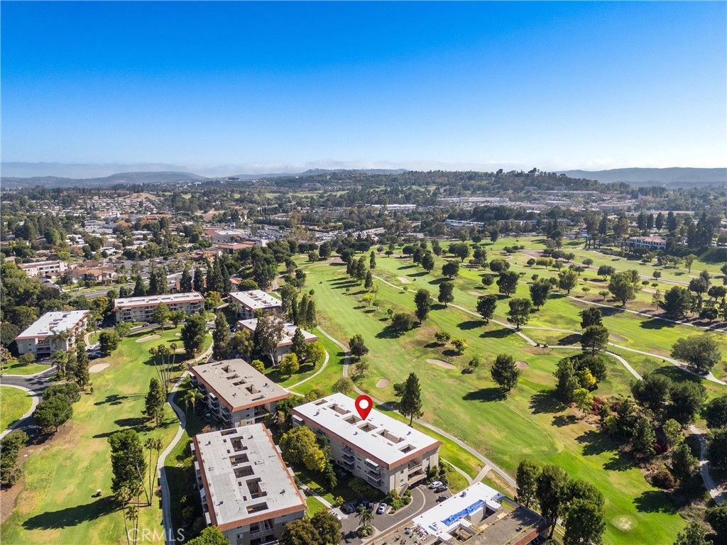 2389 Via Mariposa W # 2a, Laguna Woods