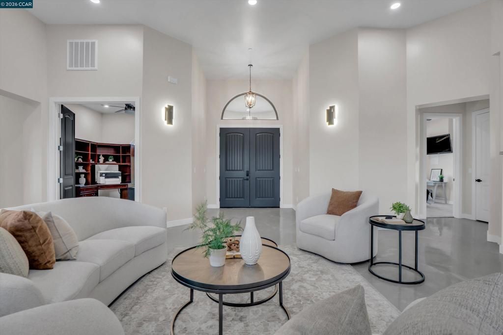 30 W Cypress Place, Oakley