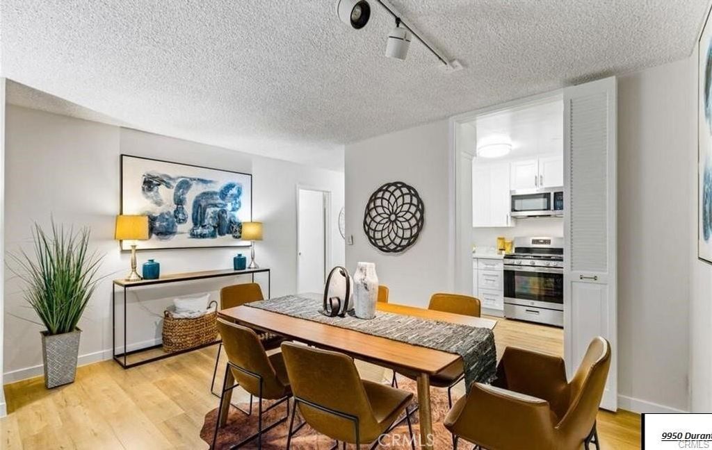 9950 Durant Drive # 209 ., Beverly Hills