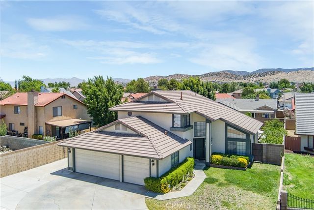 2102 Redrock Ct, Palmdale