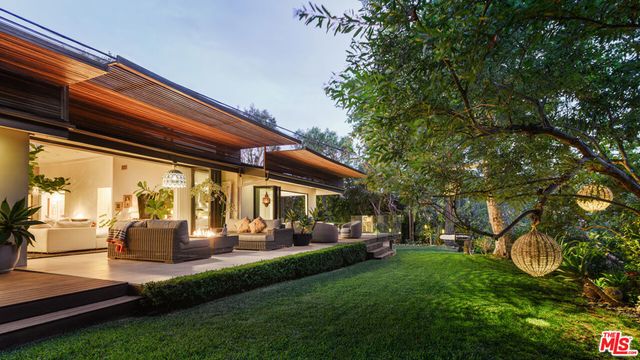33020 Pacific Coast Highway, Malibu