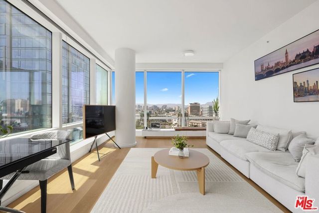 877 Francisco Street # 1811, Los Angeles