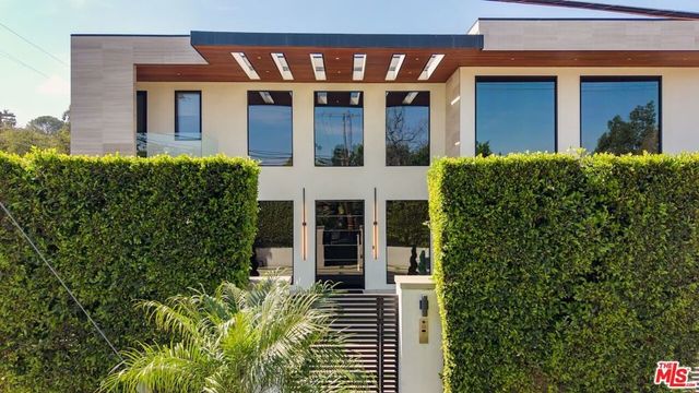 4049 Coldwater Canyon Avenue, Studio City