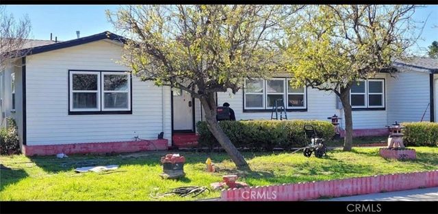 477 E Van Koevering, Rialto