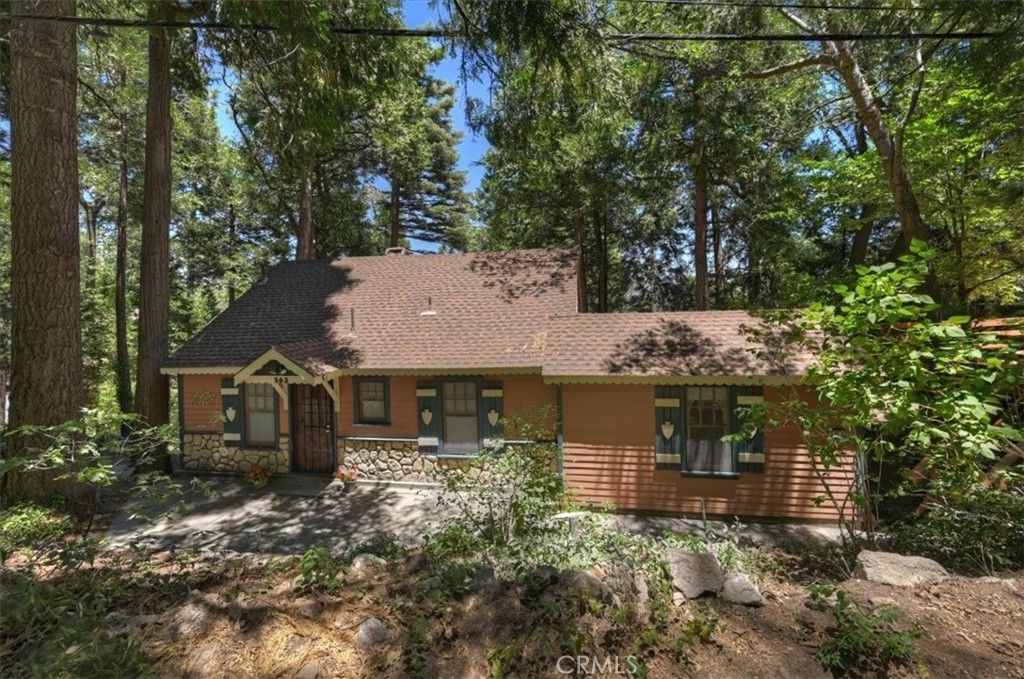 563 E Victoria Court, Lake Arrowhead