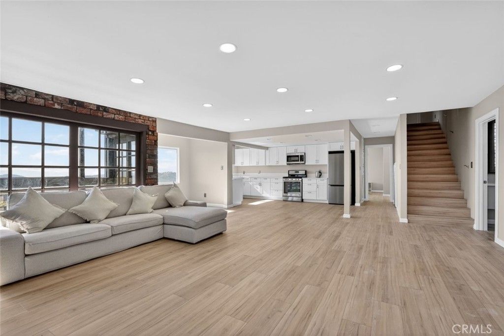 30420 Starland Drive, Tehachapi