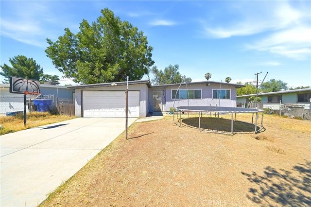 3510 Mckenzie, Riverside