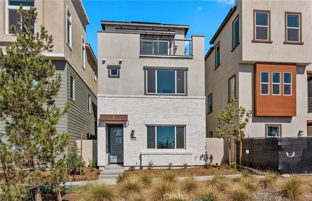 105 Moody, Irvine