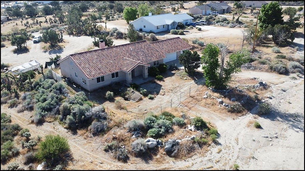 10685 Crystal Air, Pinon Hills