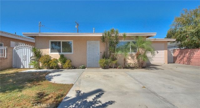 12127 Cedarvale, Norwalk