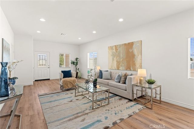 16277 Puesta Del Sol, Victorville