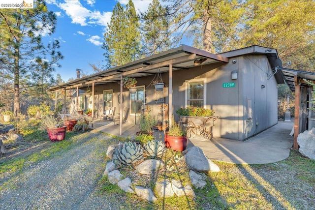 22389 Parrotts Ferry Rd, Sonora