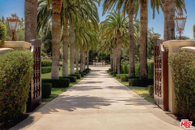 6853 Rancho Valencia Road, Rancho Santa Fe