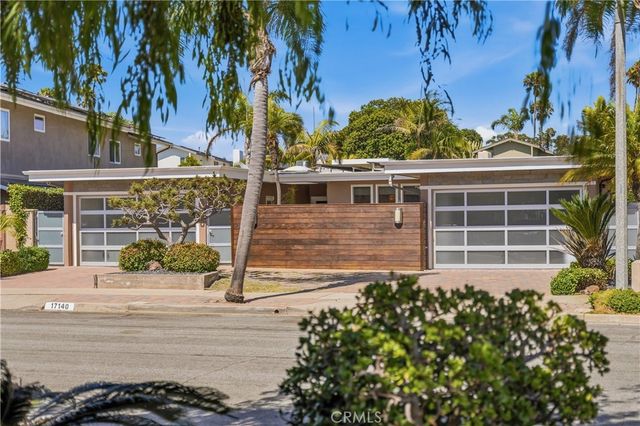 17140 Edgewater Lane, Huntington Beach