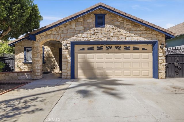 2851 Pleasant St, Riverside