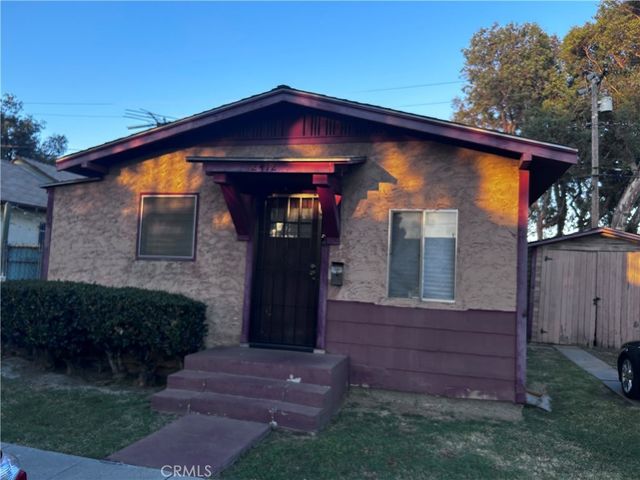2412 Gale Avenue, Long Beach
