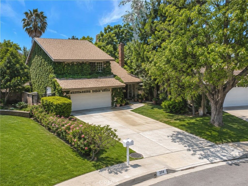 284 E Brookshire Pl, Brea