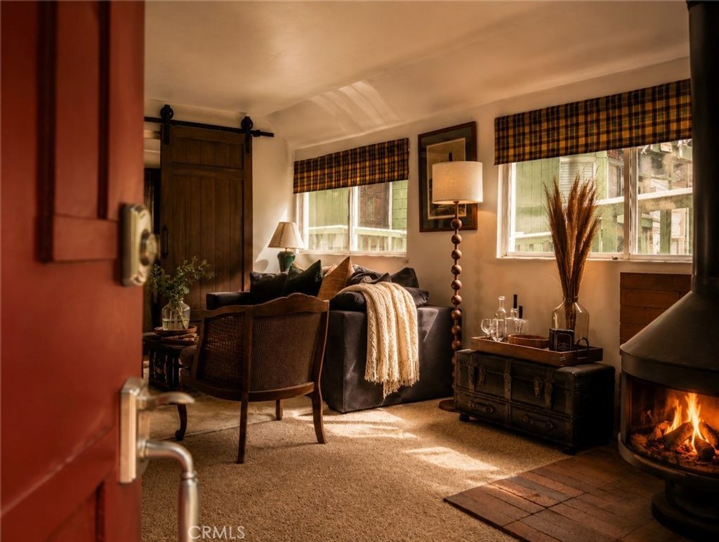 2412 Ridge, Arrowbear
