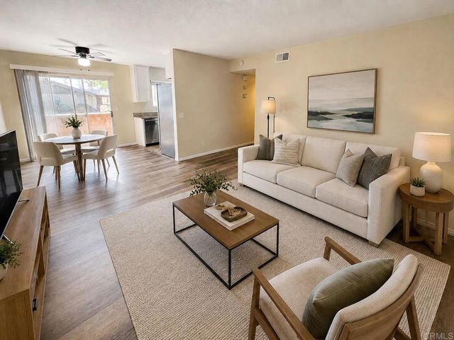 502 Calle Montecito # 18, Oceanside