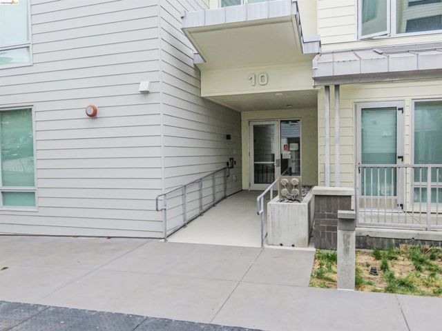 10 Innes Ct # 307, San Francisco