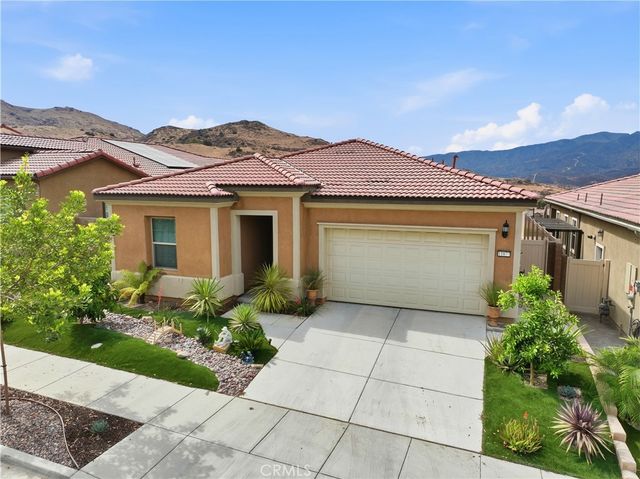 11877 Wandering Way, Corona