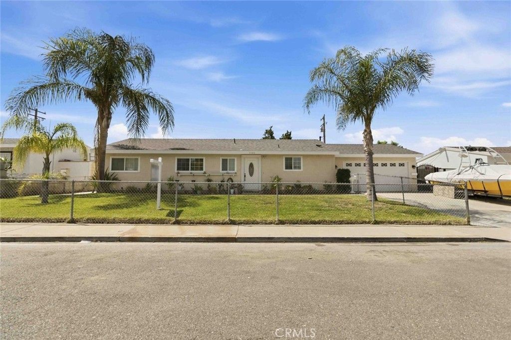1582 Dakin, Simi Valley