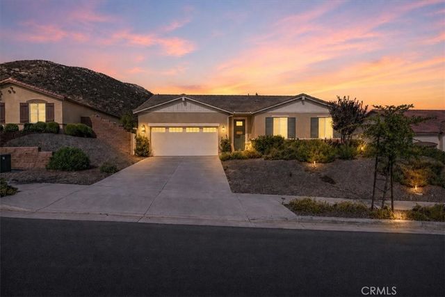 29689 Pathfinder Court, Winchester
