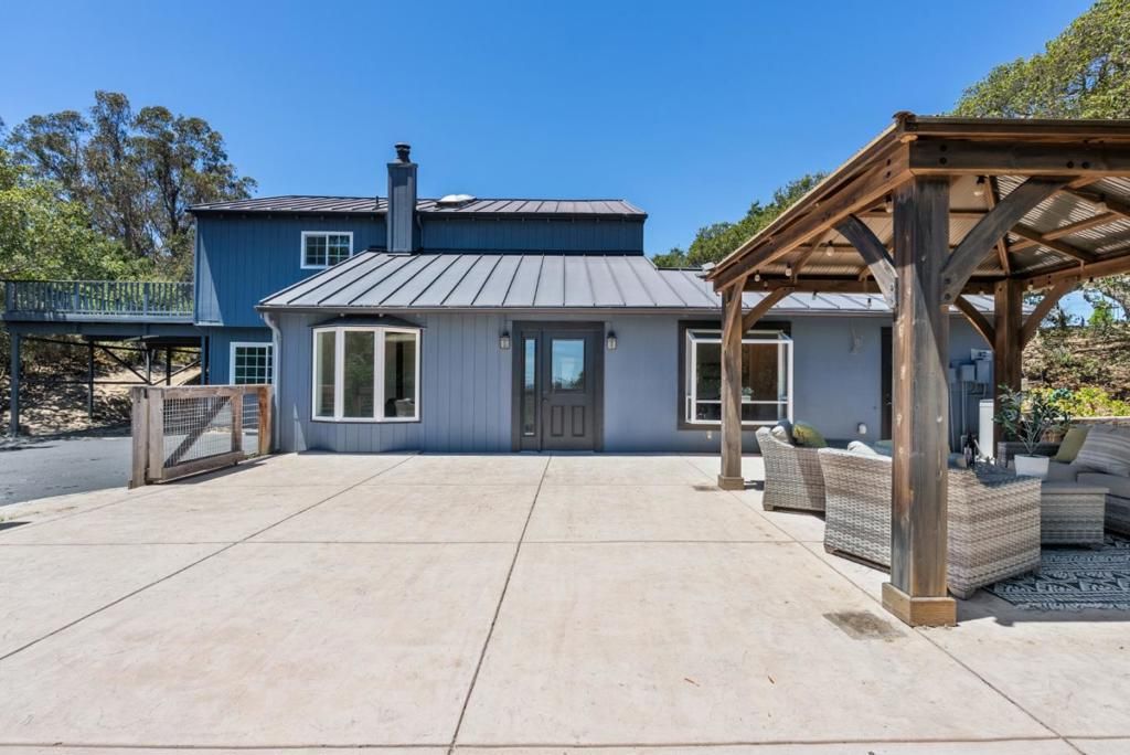 620 Hidden Valley Road, Royal Oaks