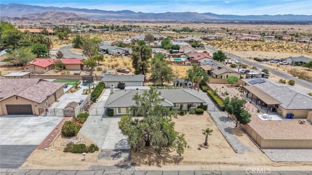23333 Taos, Apple Valley
