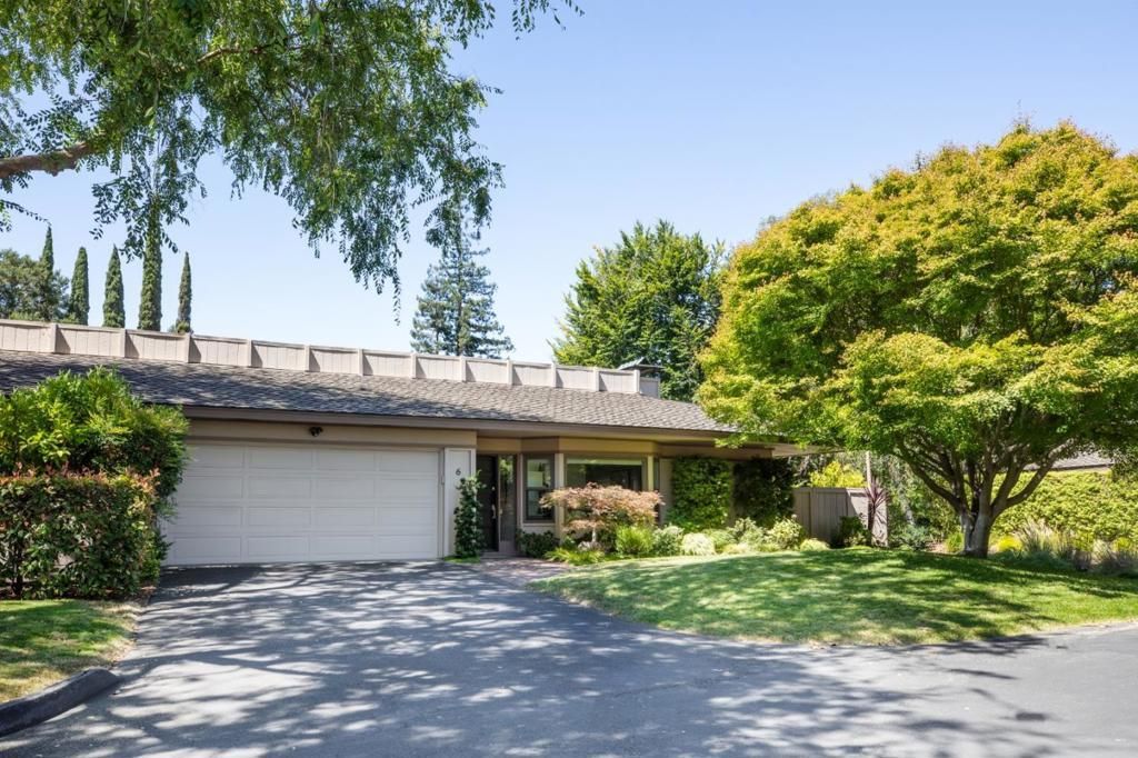 6 Bay Tree, Los Altos