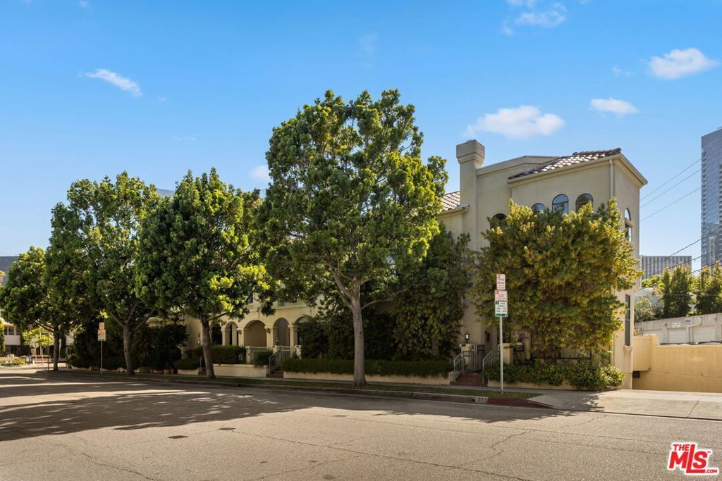 241 S Lasky Drive, Beverly Hills